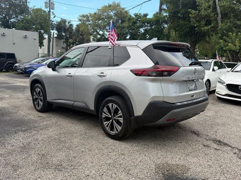 Certified 2023 Nissan Rogue SV FWD image 5