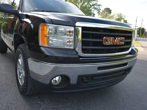 Used 2009 GMC Sierra 1500 SLT w/ Suspension Package, Off-Road image 42