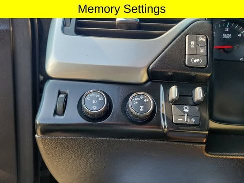 Used 2015 Chevrolet Suburban LTZ AWD/4WD image 19