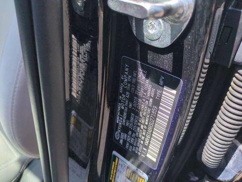 Used 2025 Hyundai Kona SEL FWD image 34