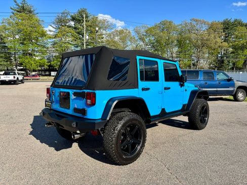 Used 2013 Jeep Wrangler Unlimited Sport AWD/4WD image 8
