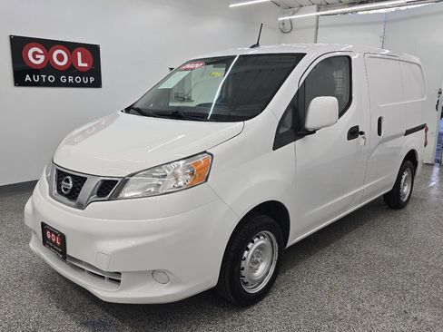 Used 2020 Nissan NV200 SV w/ Back Door Glass Package image 3