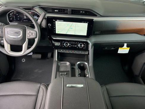 New 2026 GMC Sierra 2500 Denali AWD/4WD image 10