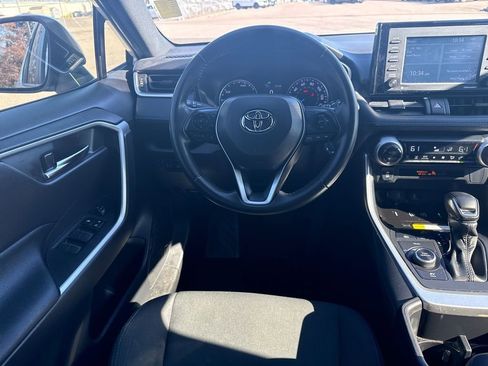 Used 2022 Toyota RAV4 SE image 21