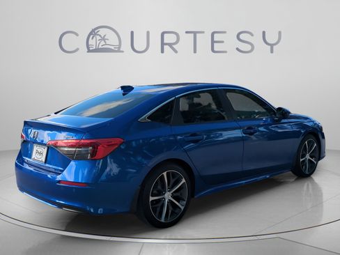 Used 2023 Honda Civic Touring image 7