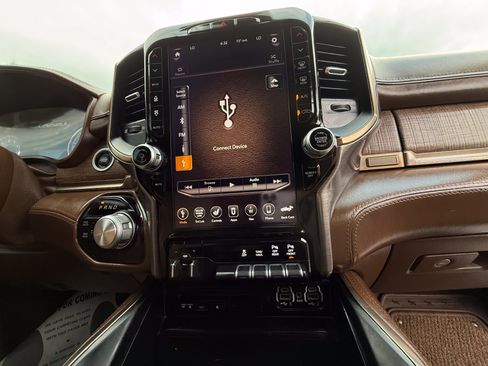 Used 2019 RAM 1500 Limited AWD/4WD image 26