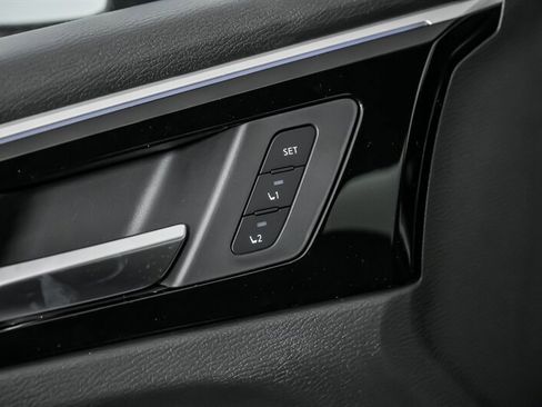 New 2025 Mitsubishi Outlander SEL image 12