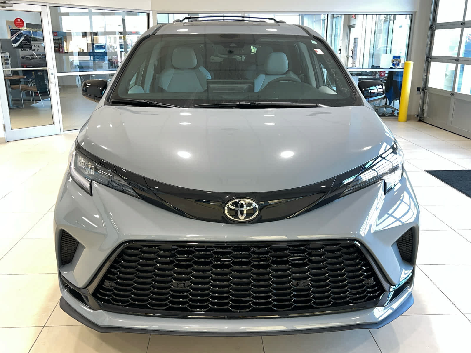 New 2026 Toyota Sienna XSE AWD/4WD image 3
