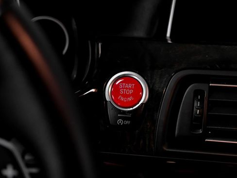 Used 2017 BMW M6 Coupe RWD image 23