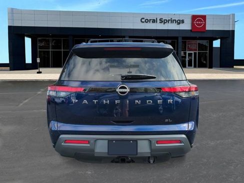 New 2026 Nissan Pathfinder SL w/ SL Premium Package (P04) FWD image 4