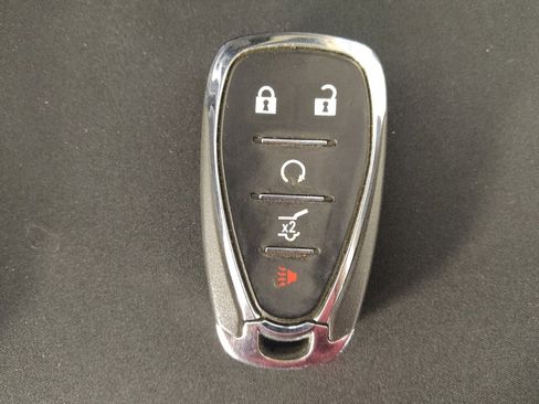 Used 2022 Chevrolet Blazer LT w/ Sound & Technology Package FWD image 32