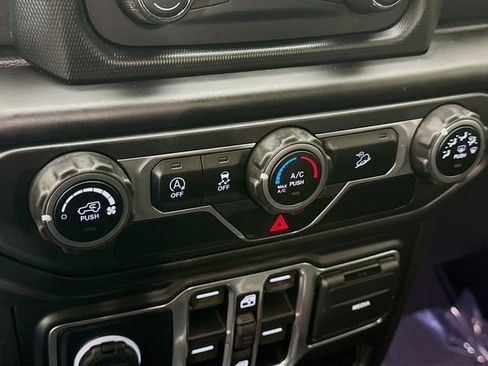 Used 2020 Jeep Wrangler Unlimited Sport AWD/4WD image 15
