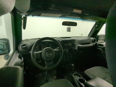 Used 2015 Jeep Wrangler Unlimited Sport image 23