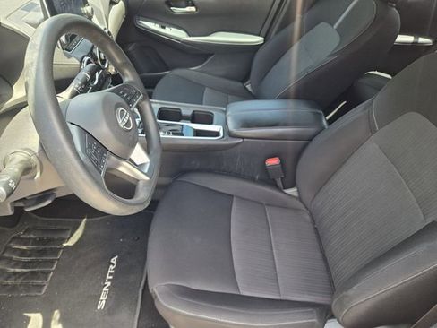 Used 2024 Nissan Sentra SV FWD image 9