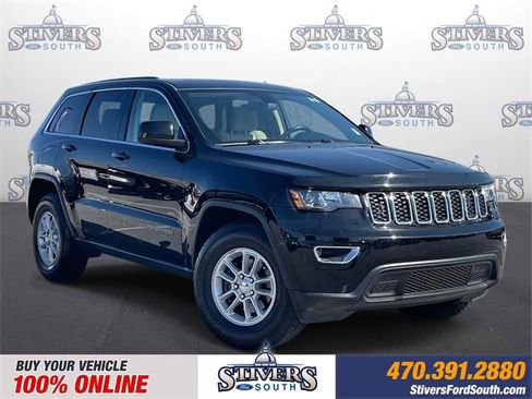Used 2019 Jeep Grand Cherokee Laredo image 1