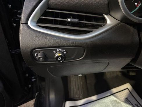 Used 2024 Chevrolet Malibu LT image 19