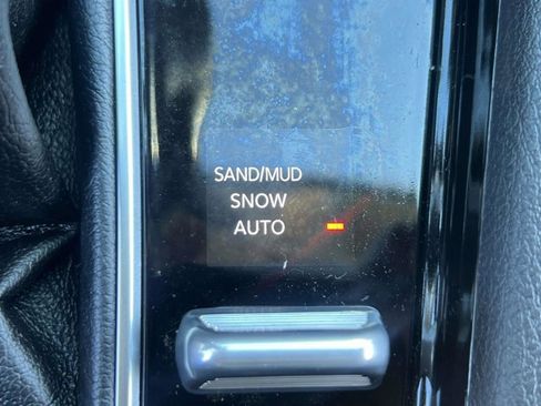 Used 2022 Jeep Compass Limited AWD/4WD image 31
