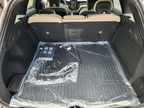 New 2026 Volvo XC60 B5 Plus w/ Protection Package Premier AWD/4WD image 14