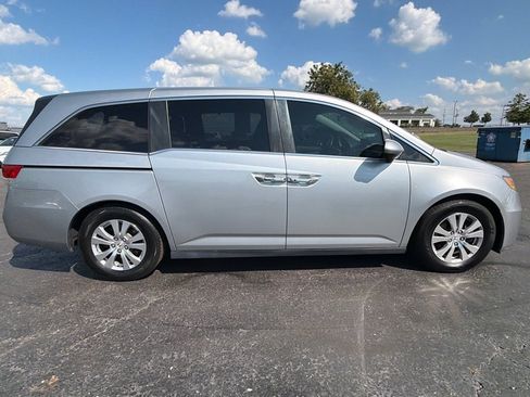 Used 2016 Honda Odyssey SE image 8