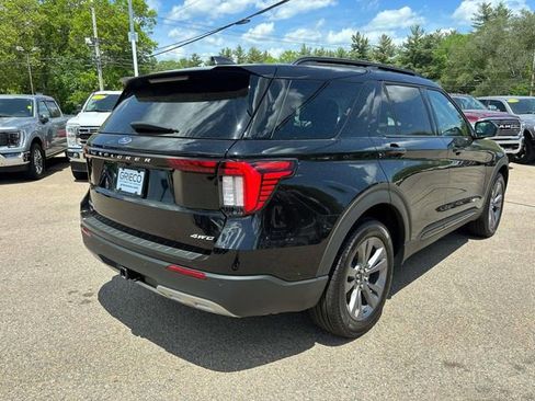 Used 2026 Ford Explorer Active w/ Active Comfort Package AWD/4WD image 3