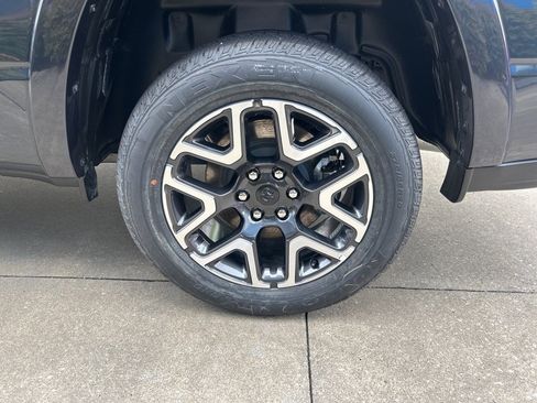 New 2025 RAM 1500 Laramie image 9