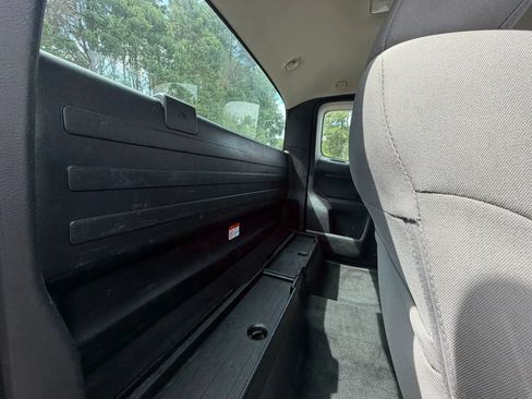 Used 2016 Toyota Tacoma SR RWD image 18