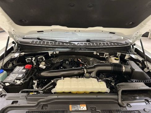 Certified 2025 Ford Expedition Max Platinum w/ Driver's Package AWD/4WD image 28