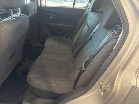 Used 2016 Chevrolet Trax LS image 22
