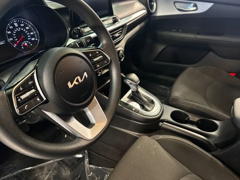 Used 2023 Kia Forte LXS FWD image 12