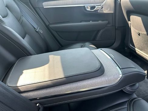 Used 2023 Volvo S90 B6 Ultimate w/ Lounge Package AWD/4WD image 25