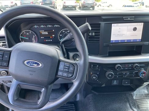 Used 2025 Ford F550 4x4 Regular Cab Super Duty w/ XL Chrome Package image 15