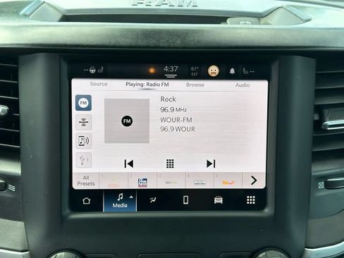 Used 2022 RAM 1500 Big Horn AWD/4WD image 16