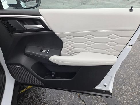 Used 2025 Mitsubishi Outlander SEL AWD/4WD image 5