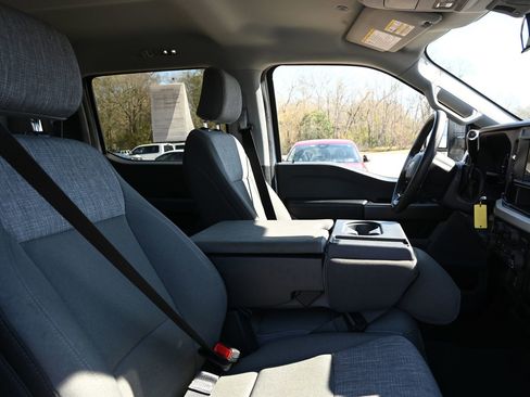 Used 2025 Ford F250 XLT image 25