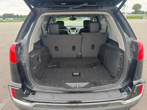 Used 2016 GMC Terrain SLT w/ Open Road Package FWD image 29