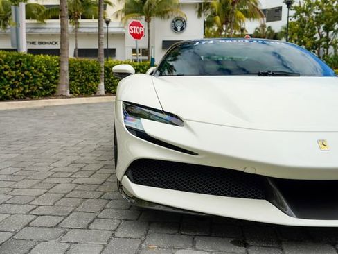 Used 2023 Ferrari SF90 Stradale image 6