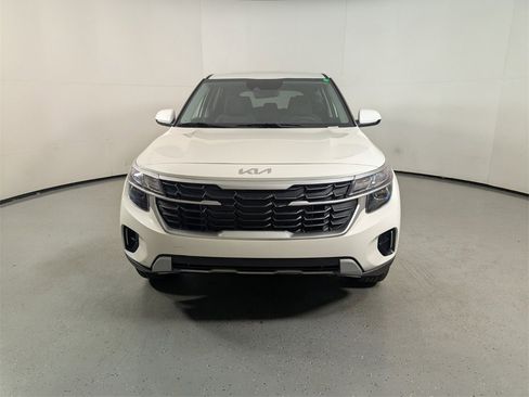 New 2026 Kia Seltos LX image 2