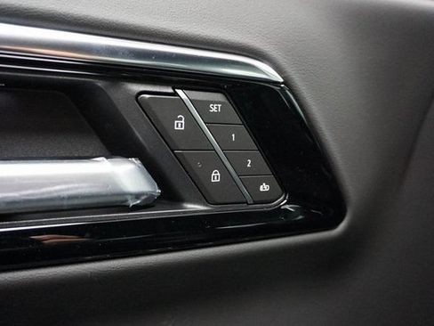New 2026 Chevrolet Suburban Premier RWD image 12