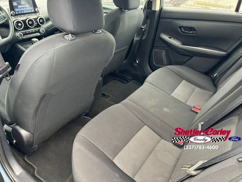 Used 2024 Nissan Sentra SV FWD image 9