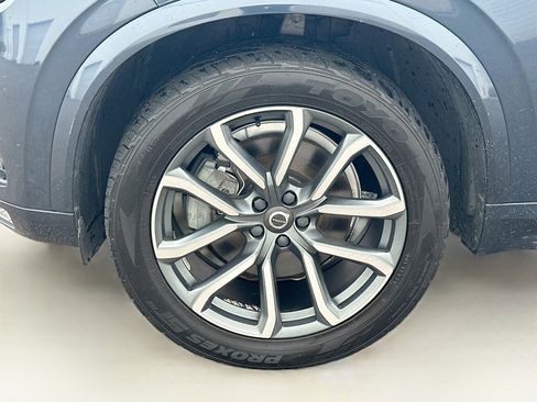 Used 2019 Volvo XC90 T5 Momentum w/ Protection Package Premier FWD image 28