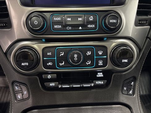 Used 2017 Chevrolet Suburban Premier image 22