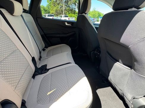 Used 2021 Ford Escape SE w/ Cold Weather Package FWD image 10