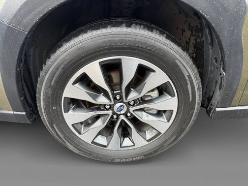 Certified 2023 Subaru Outback Limited image 9