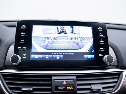 Used 2018 Honda Accord Sport image 24