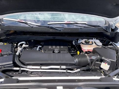 Used 2023 Chevrolet Silverado 1500 LT AWD/4WD image 33