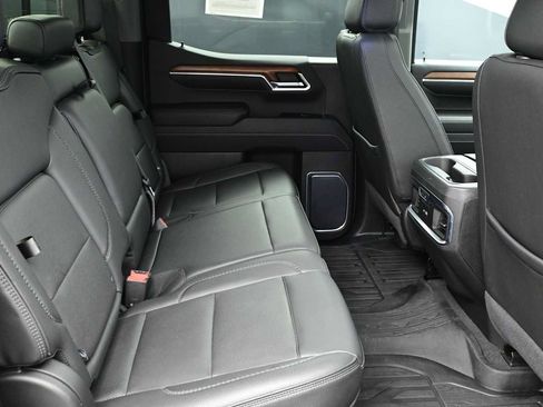 Used 2023 GMC Sierra 1500 Denali w/ Denali Reserve Package AWD/4WD image 40