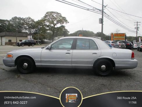 Used 1999 Ford Crown Victoria Base 4dr Sedan image 4