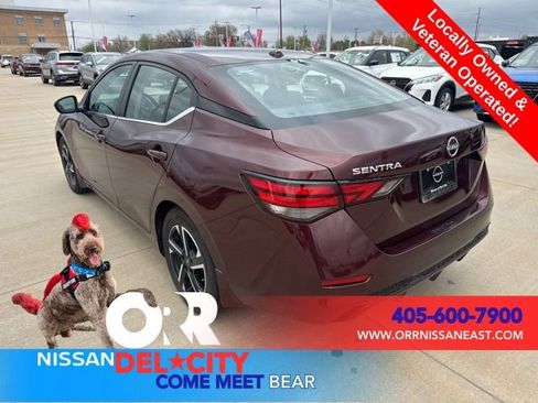 Used 2025 Nissan Sentra SV image 3