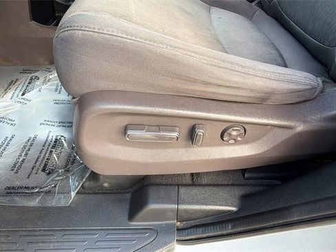 Used 2019 Honda Odyssey EX image 18