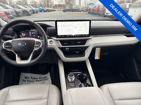 Used 2025 Ford Explorer Active w/ Active Comfort Package image 27